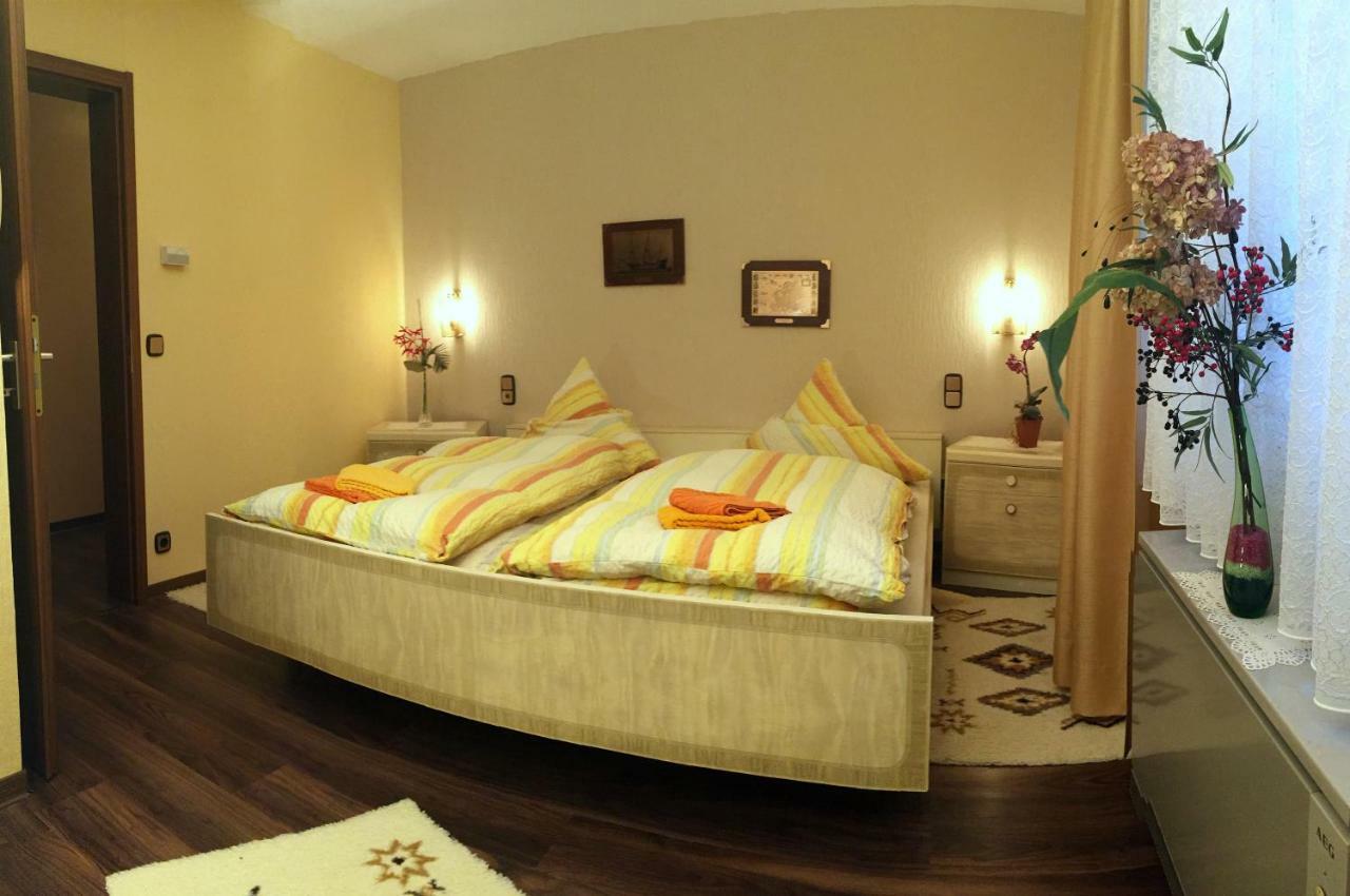 Ferienwohnung Schneider Ormesheim Bagian luar foto